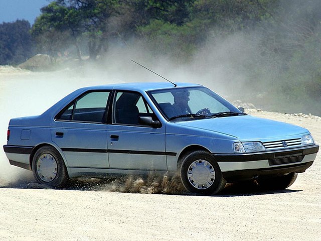 640px Peugeot 405
